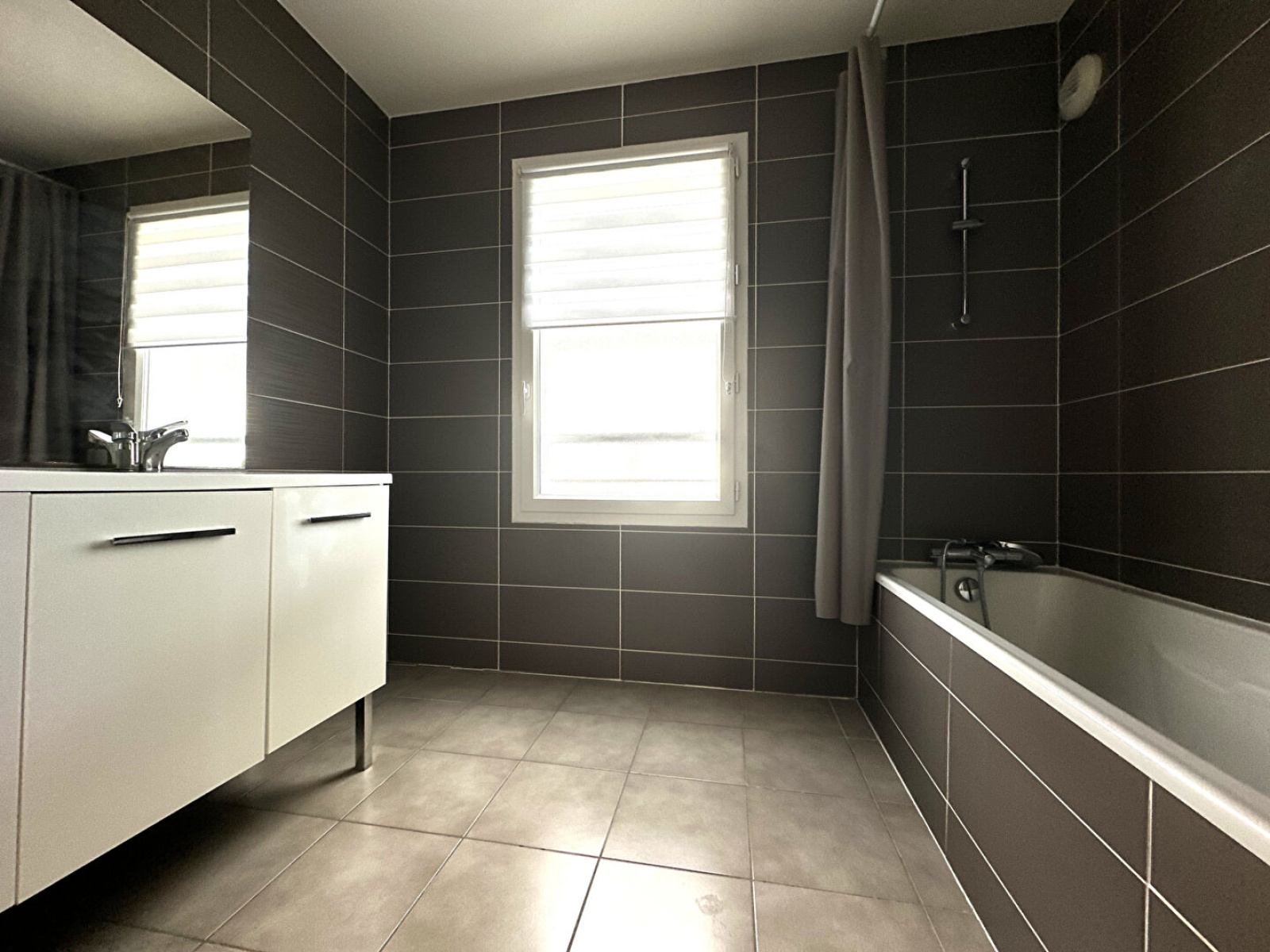 Image_, Appartement, Ville-la-Grand, ref :13812a