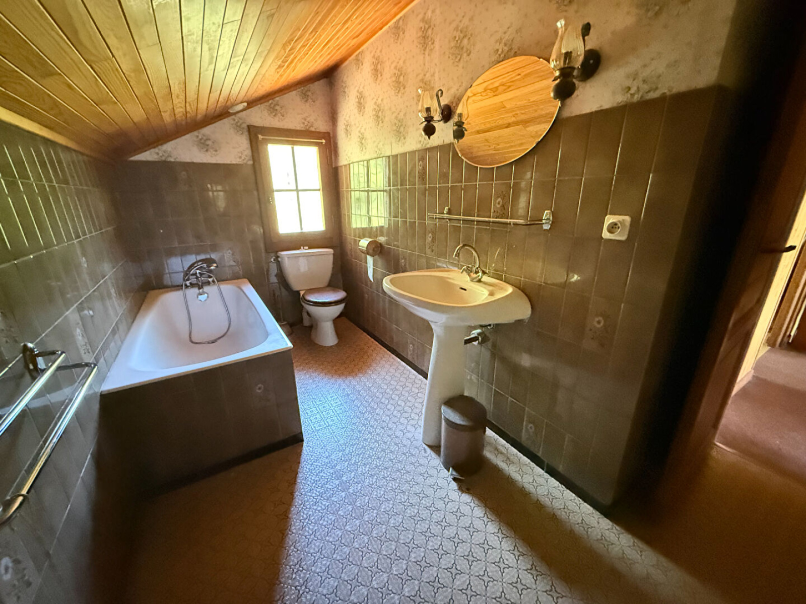 Image_, Chalet, Cranves-Sales, ref :13973